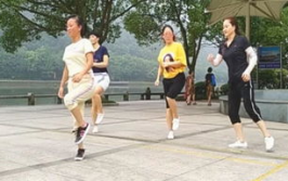 娱乐吃瓜蜀黍大学生,大学生活中的趣味点滴